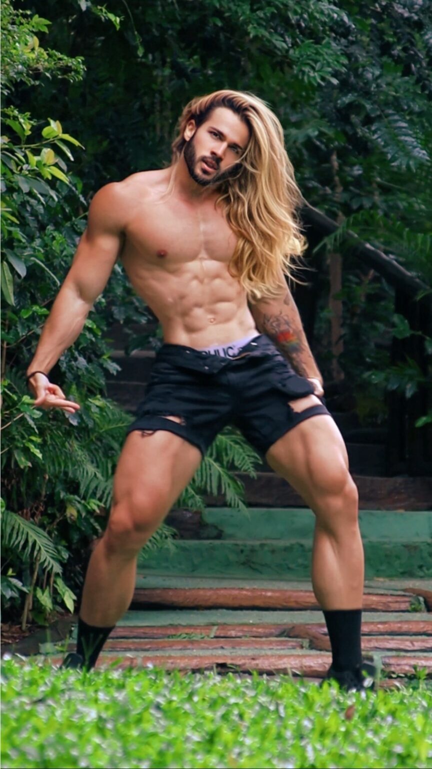 Saiba tudo sobre o influenciador digital e tiktoker Gabriel Mansur: um dos maiores dançarinos