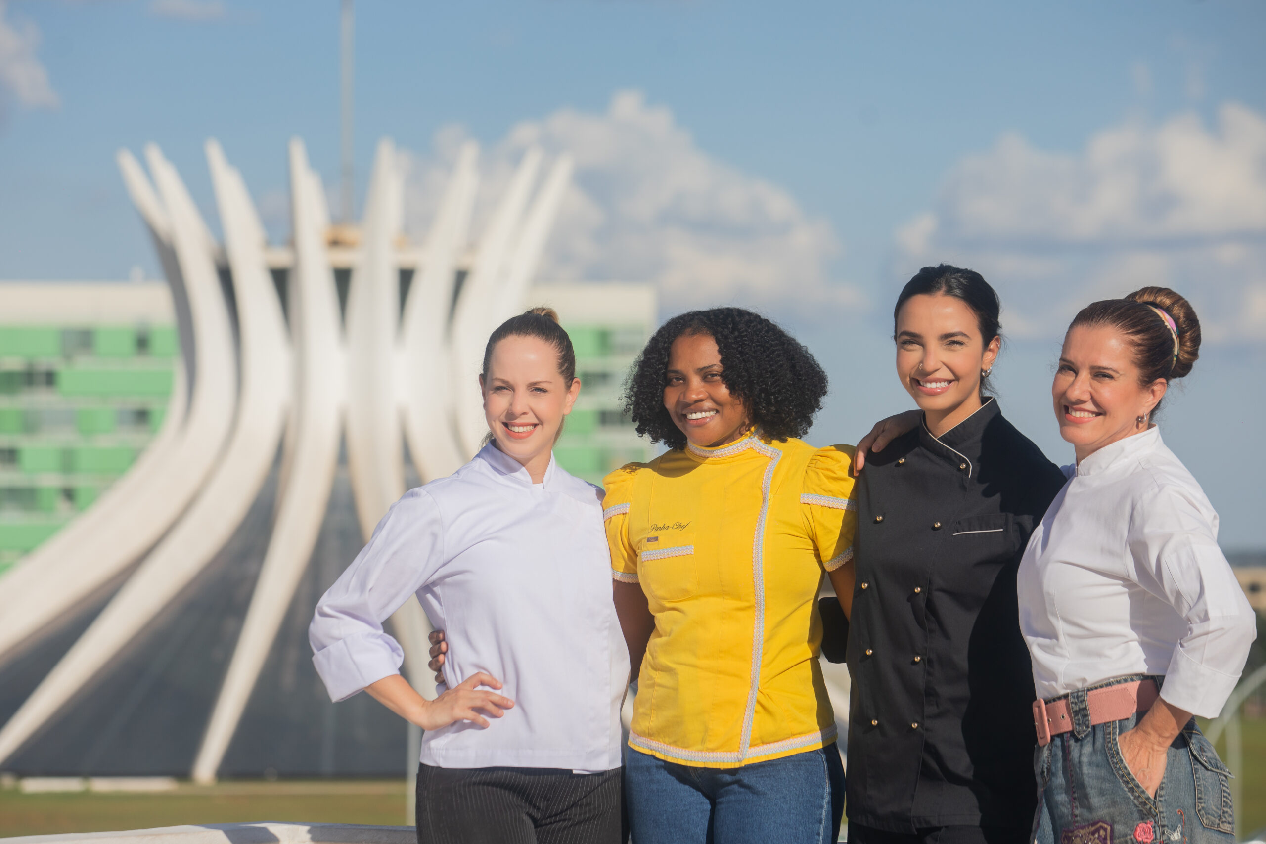 Chefs Bárbara Frazão, Maria da Penha, Gabrielle Moura e Leninha Camargo (da esquerda para a direita). Crédito: JP Rodrigues