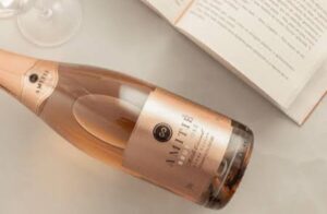Espumante nacional Amitié Brut Rosé. Crédito: Divulgação