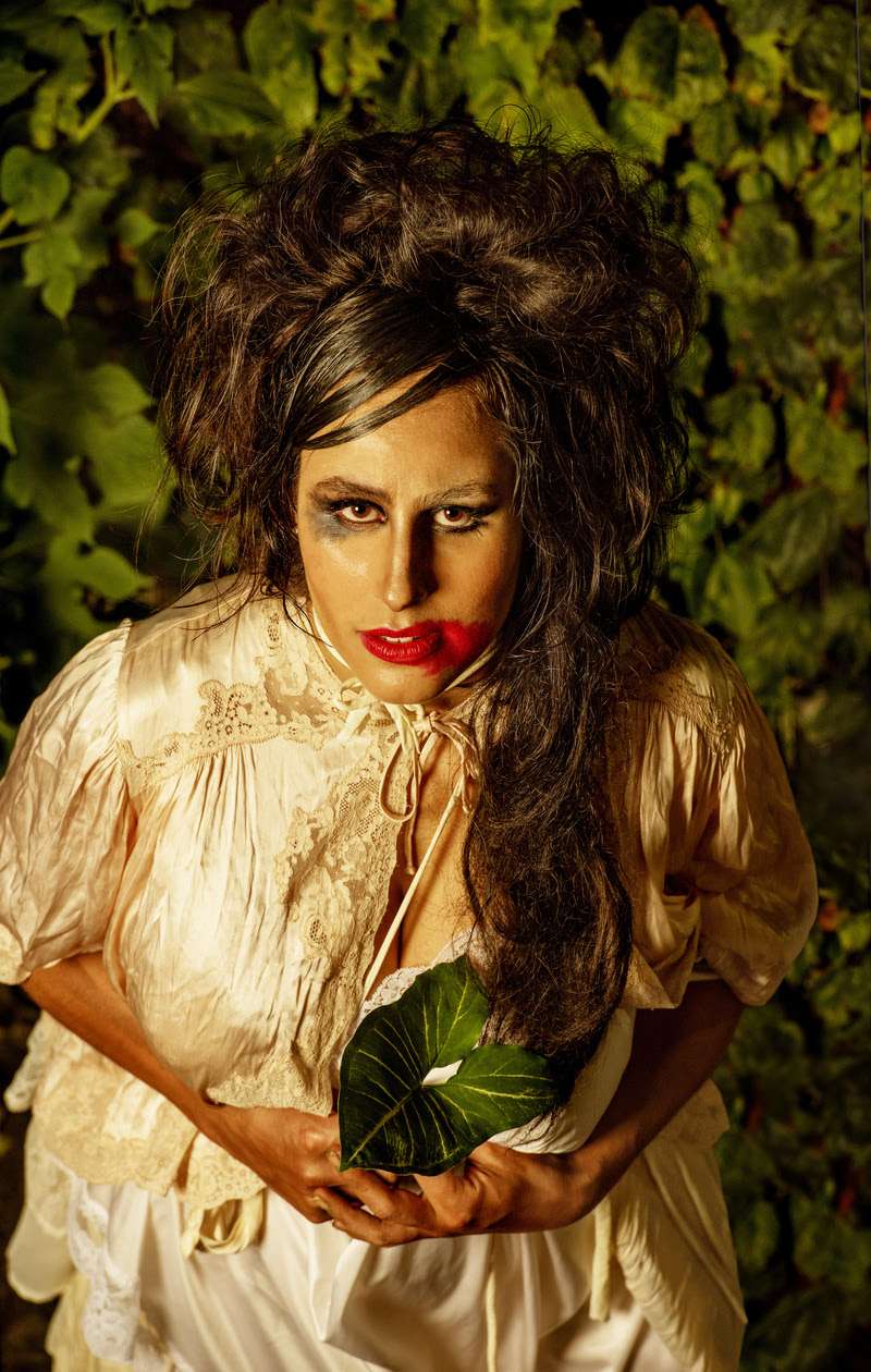 Lauanda Varone em “ESTUFA - Um falso testemunho”. Crédito: Priscila Prade.