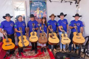 Grupo Amigos da Viola. Crédito: Divulgação