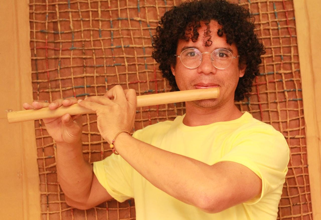 Músico Roberto Deusdará - Forró de Pife. Crédito: Divulgação