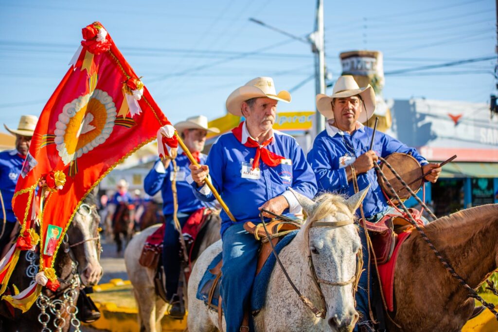Festa do Divino Espírito Santo e Cavalhadas - Pirenópolis (GO). Crédito: Divulgação