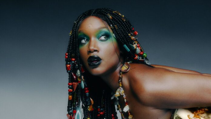 IZA. Crédito: MarVin/Divulgação