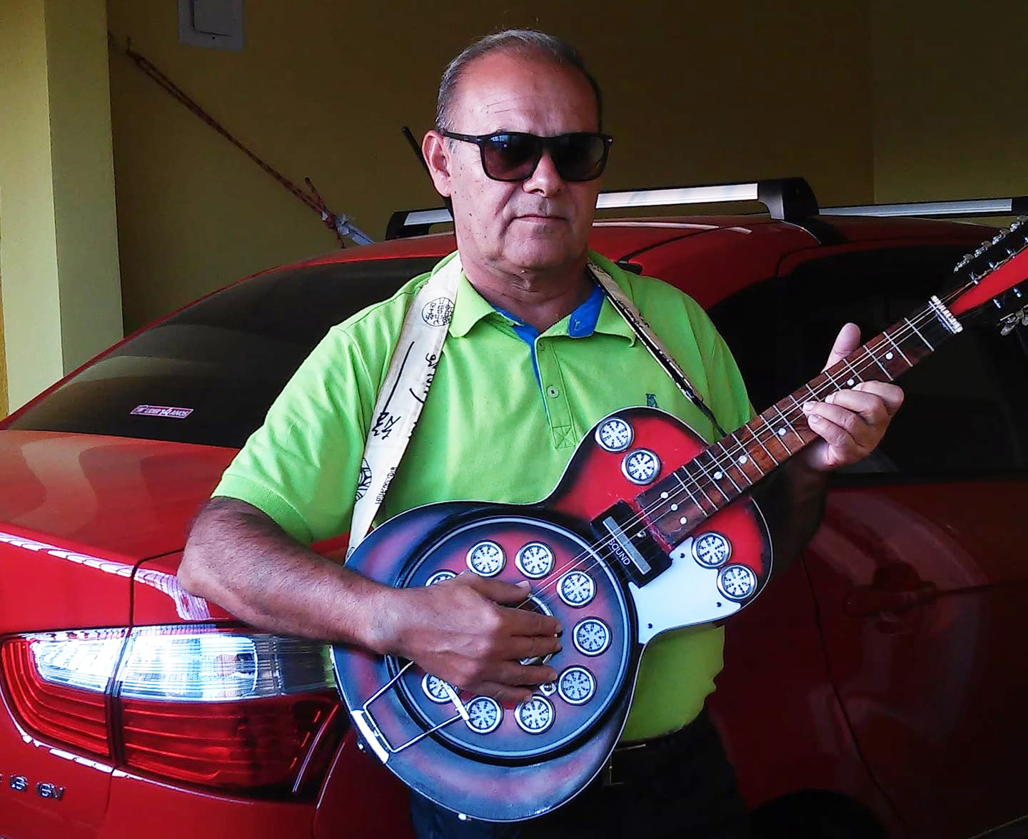 Violeiro e cantador nordestino Osnir Soares. Crédito: Divulgação