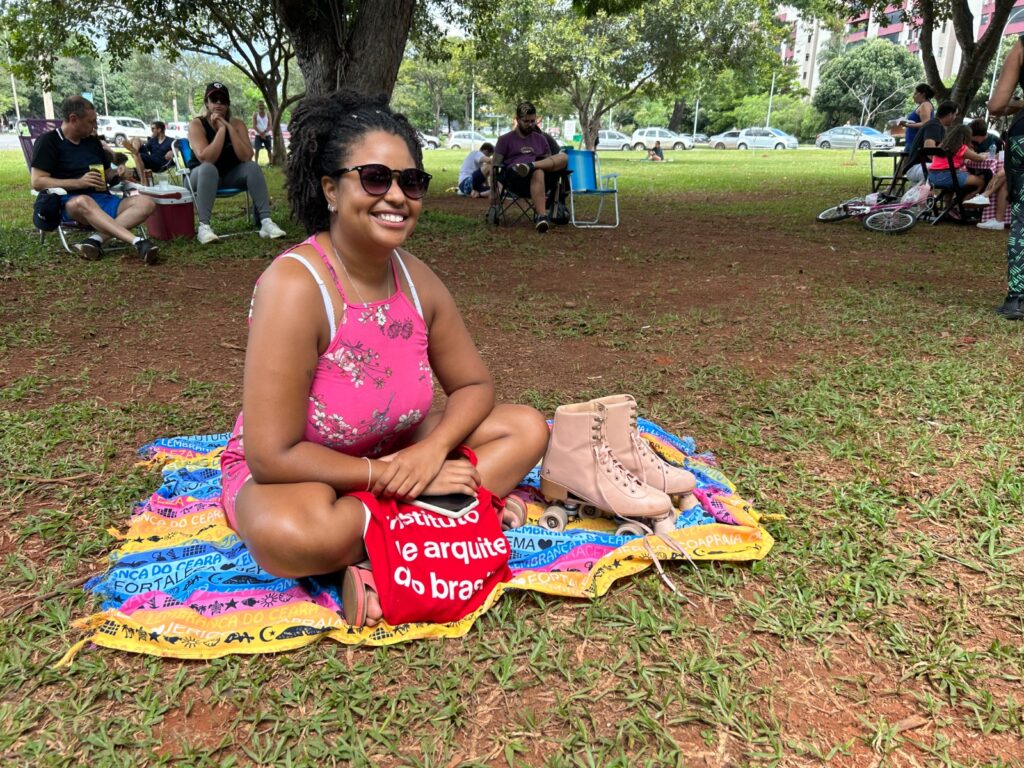 Aretha Rodrigues é frequentadora assídua Eixão do Lazer. Foto: Amanda Karolyne