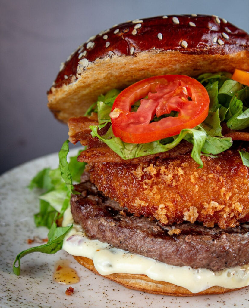 Panko Cheese, Hum! Burguer. Reprodução do Instagram.