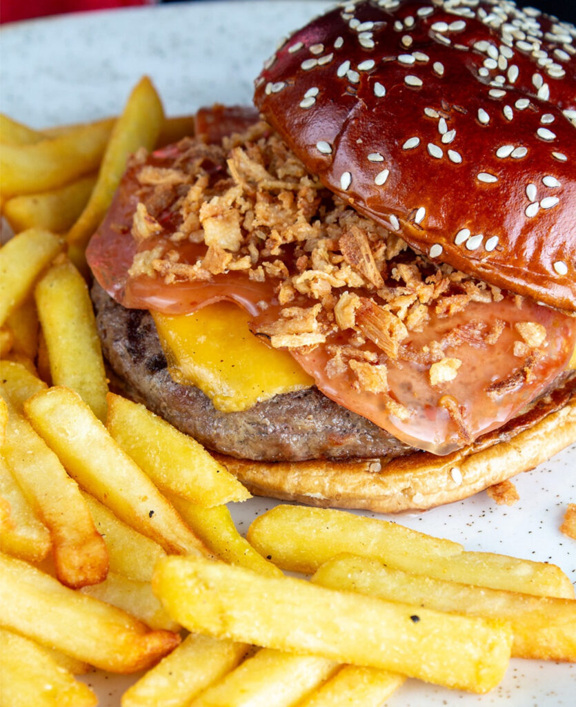 Pepperoni, Hum! Burguer. Reprodução do Instagram.