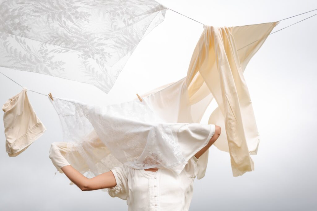 Espetáculo Carrego O Que Posso, Faço Quintal Onde Dá, Coletivo Entrevazios. Foto de Vanessa Aciolly