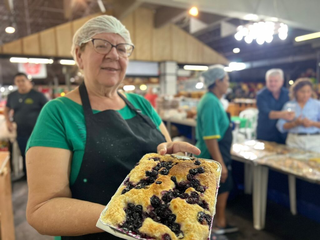 Chef Regina Schneider, especialista em cucas de uva. Crédito: Divulgação/ Expotchê