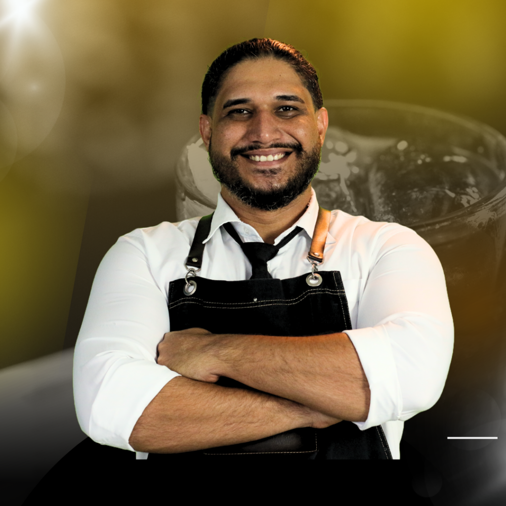 Mixologista Bruno Machado. Crédito: Carinne Souza