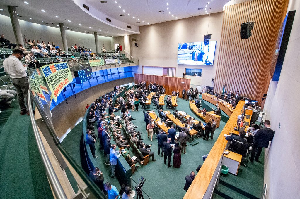 Distritais gastaram pouco mais da metade da verba indenizatória