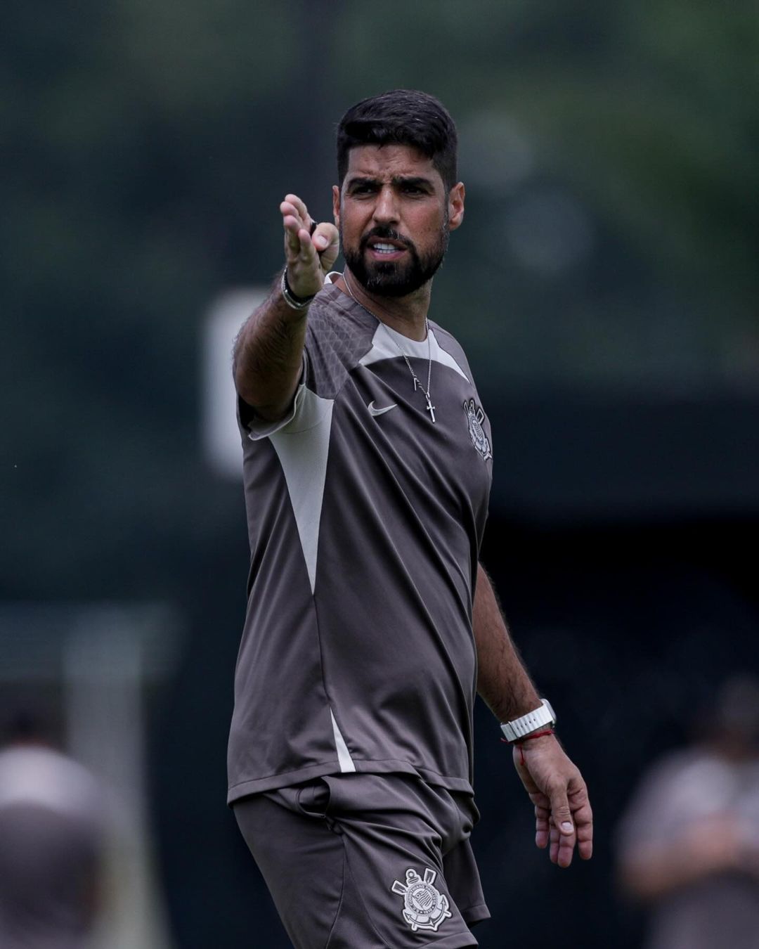 Presidente não segura pressão e frustra diretor