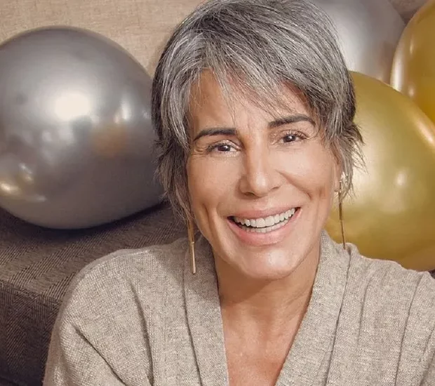 O juiz determinou que houvesse o pagamento de horas extras, adicional noturno, correção monetária, cota de previdência, imposto de renda e honorários advocatícios.