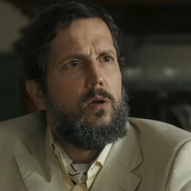 O fazendeiro, que é odiado por todos, levará um tiro no peito, o que deixará diversos suspeitos.