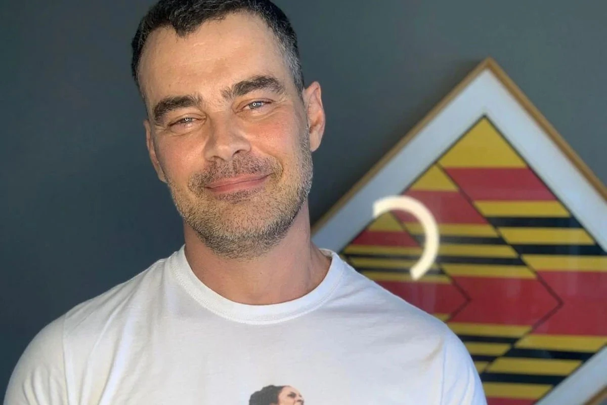 Na entrevista, o ator também revelou as suas preferências na hora H e detalhou algumas descobertas que fez após iniciar uma terapia sexual.