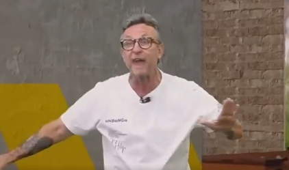 Sem papas na língua, o apresentador pediu para que o funcionário se retirasse do estúdio simplesmente porque estava bocejando.