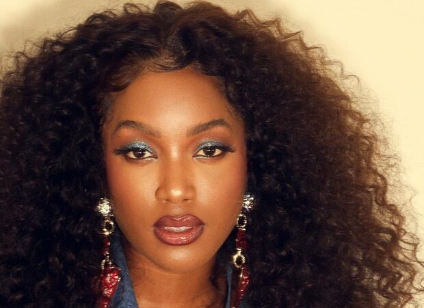 entrevista da iza editana na globo widelg