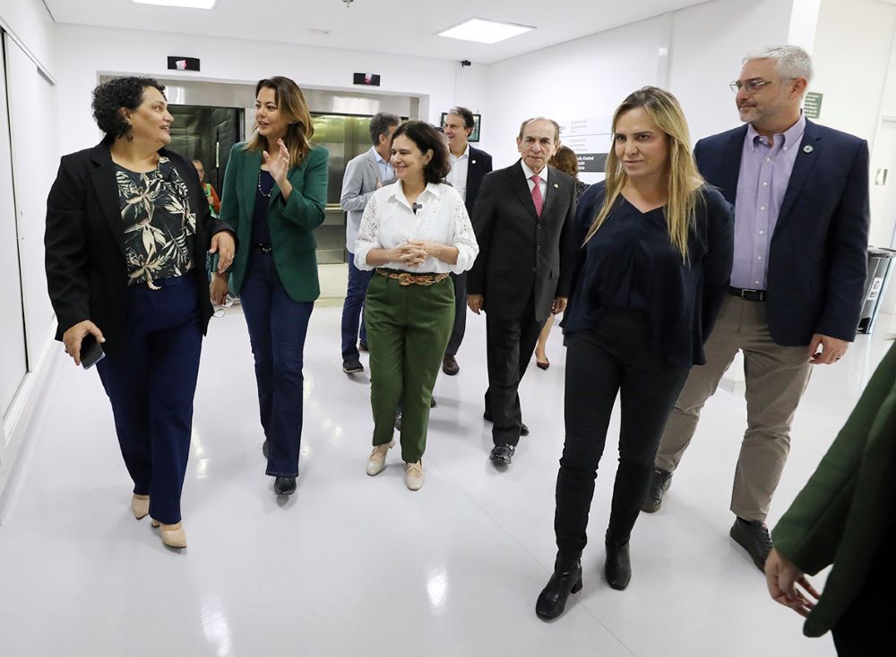 dentro 2 11