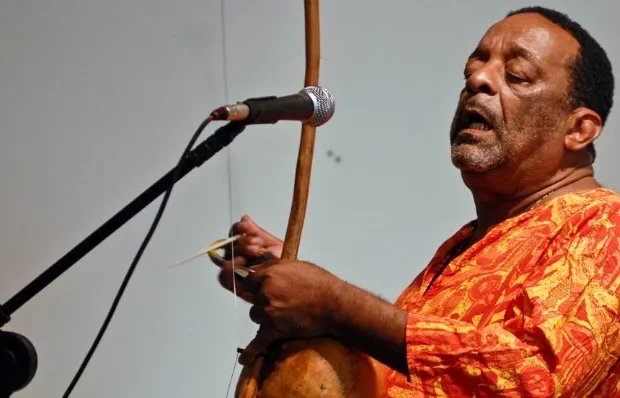 nana vasconcelos div