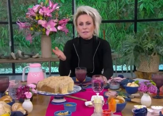 A apresentadora afirmou que já reclamou sobre isso com os seus superiores, dentro da emissora.