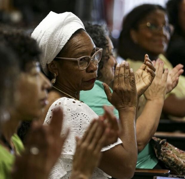 e5b261e2 a3be 4de9 b573 baa79149a791