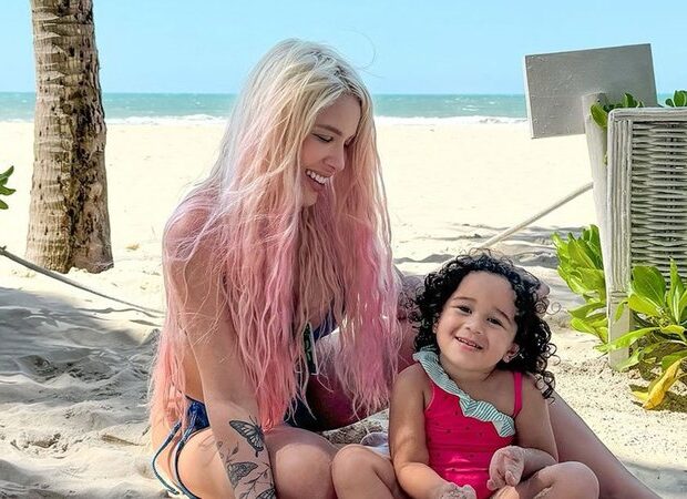 karoline lima filha widelg