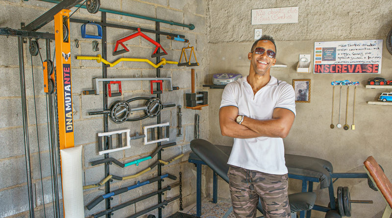 valdir smiling at his own gym