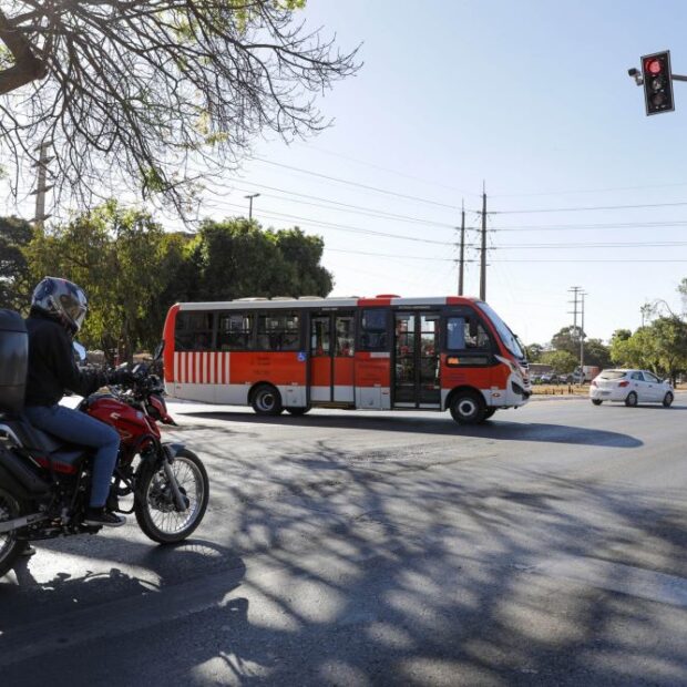 dentro 1 28 1920x1280