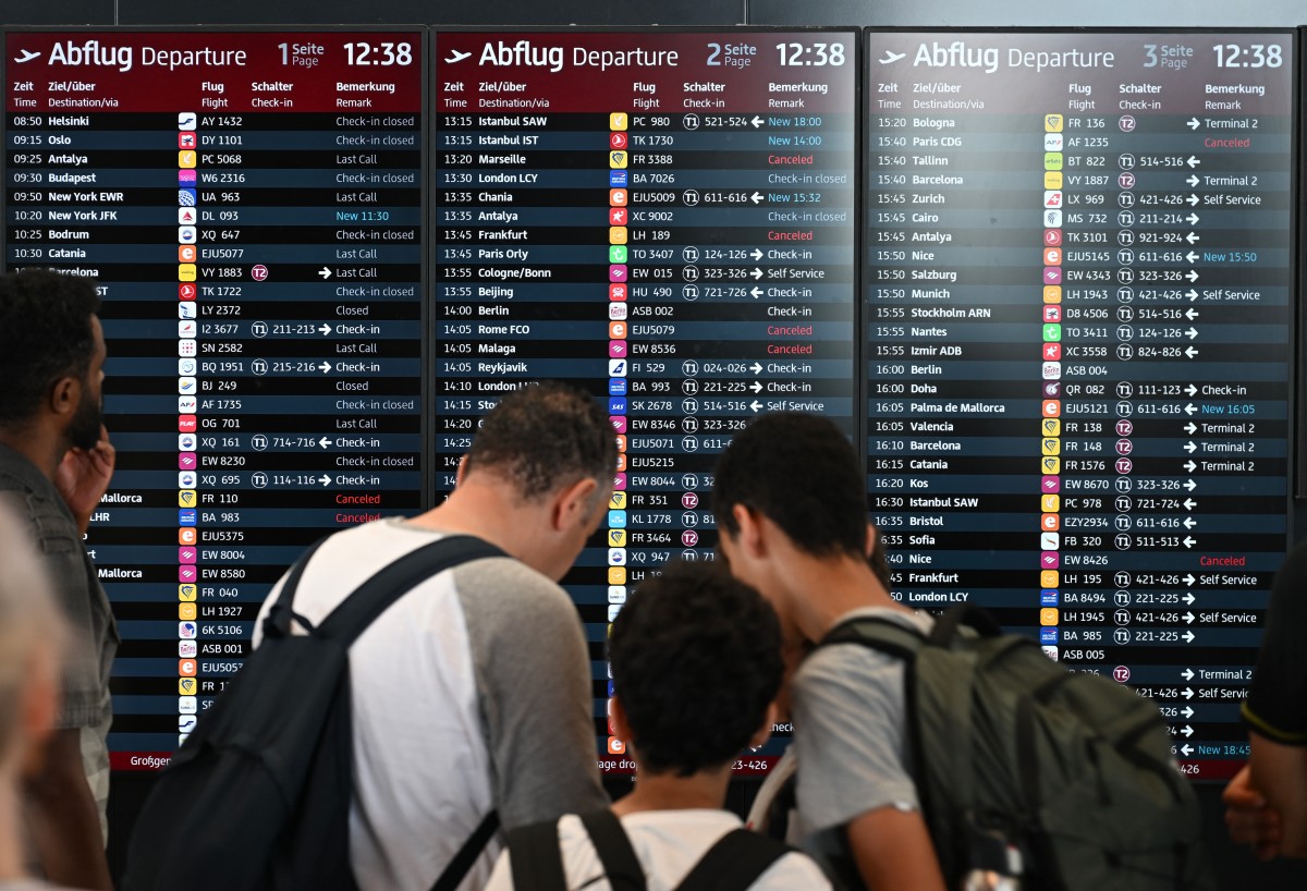 l'aéroport international de berlin bloqué par une panne technique