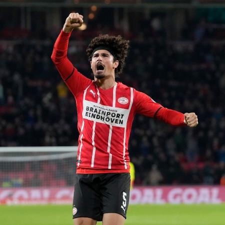 zagueiro andre ramalho e um dos lideres do elenco do psv 1708381805626 v2 450x450