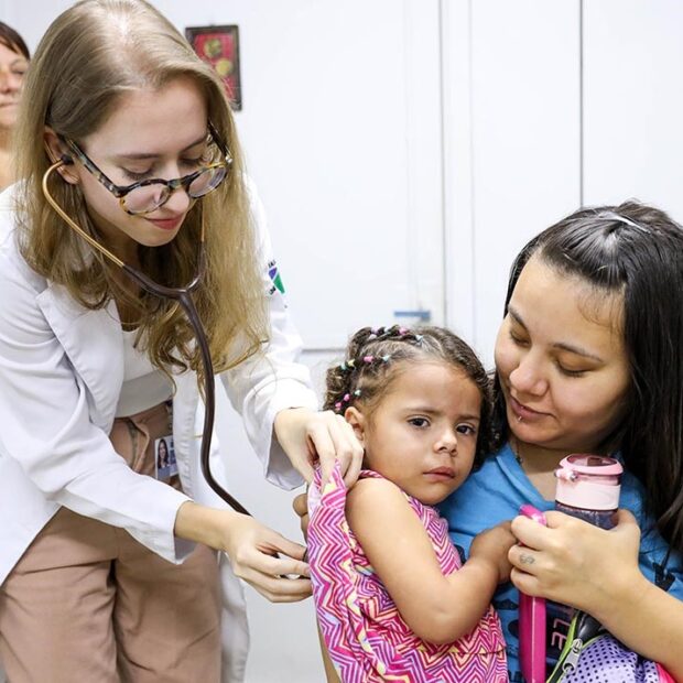 ana clara soares e sua filha ana sofia 1