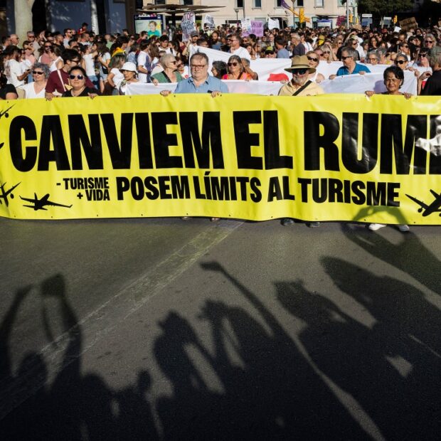 spain tourism demo