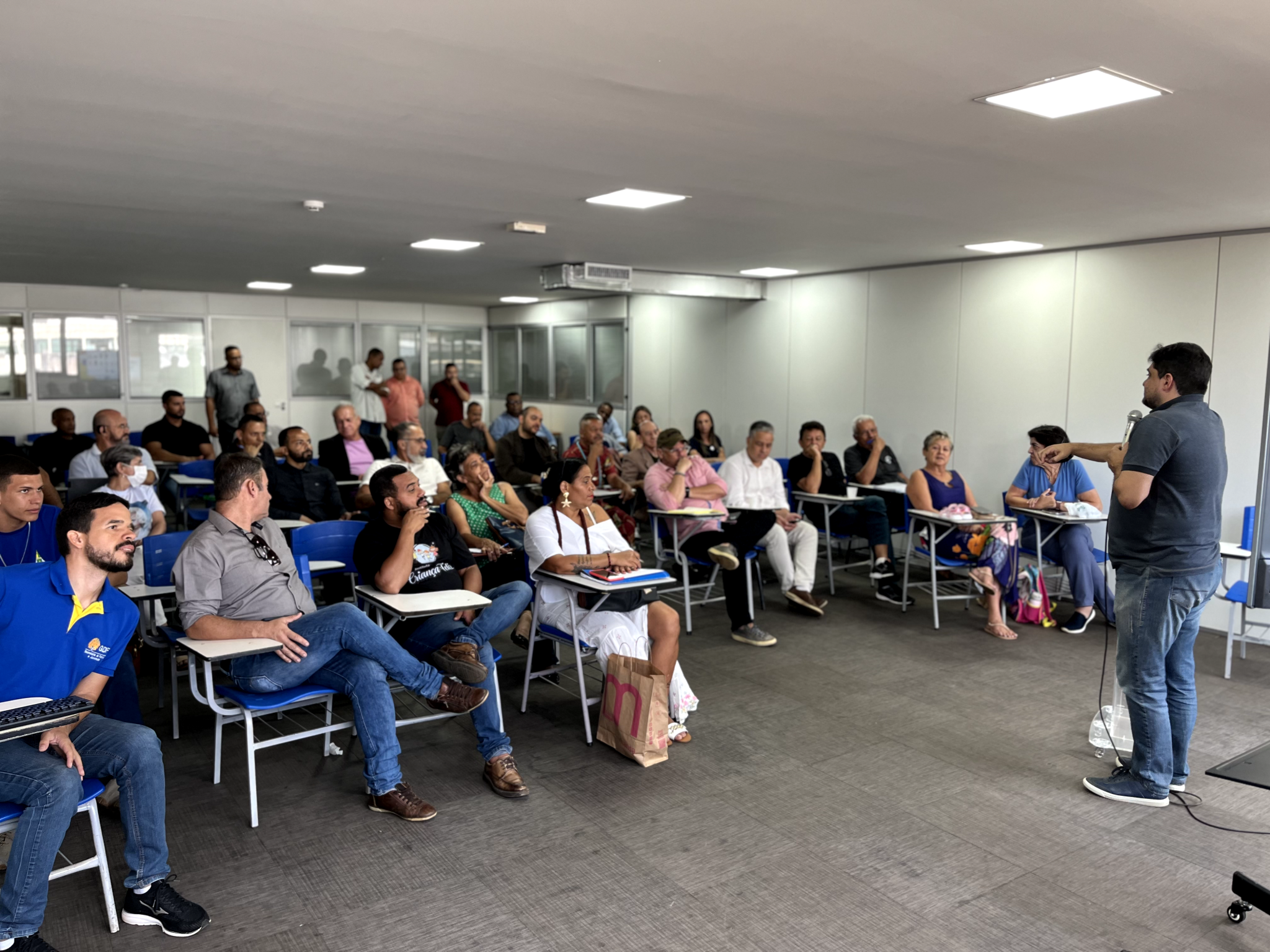 Foto: Divulgação secretaria da família e juventude realiza reunião com entidades religiosas e sociais