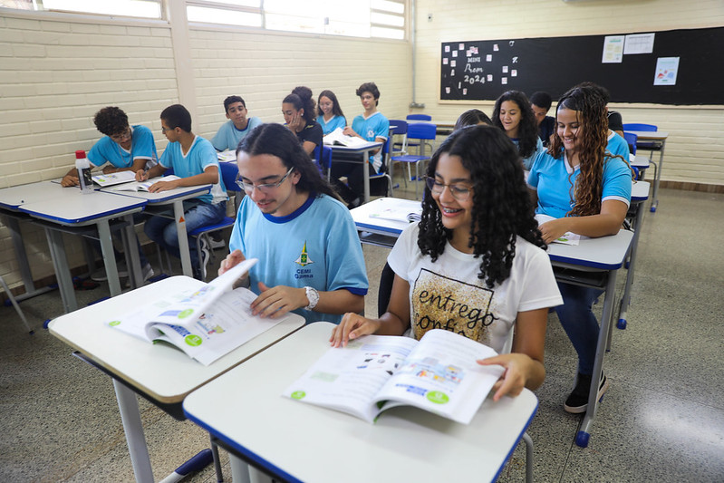 alunos ensino médio