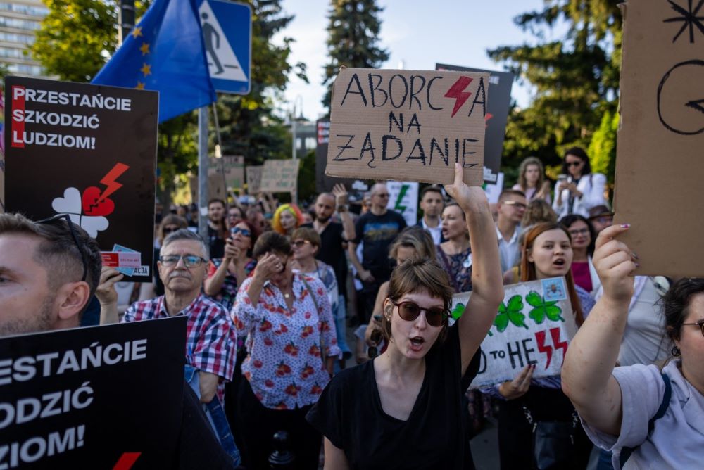 afp 20240723 364r3d2 v1 preview polandpoliticsprotestrightsabortion