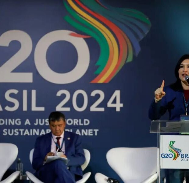 26477d8b 6aa5 4373 a7d8 0b4fa59867c6