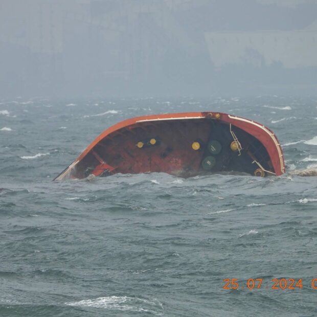 philippines disaster oil