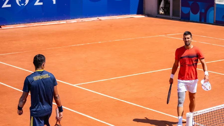o brasileiro thiago monteiro faz treinamento com novak djokovic antes de estreia nos jogos olimpicos 1722172711040 v2 900x506.jpg