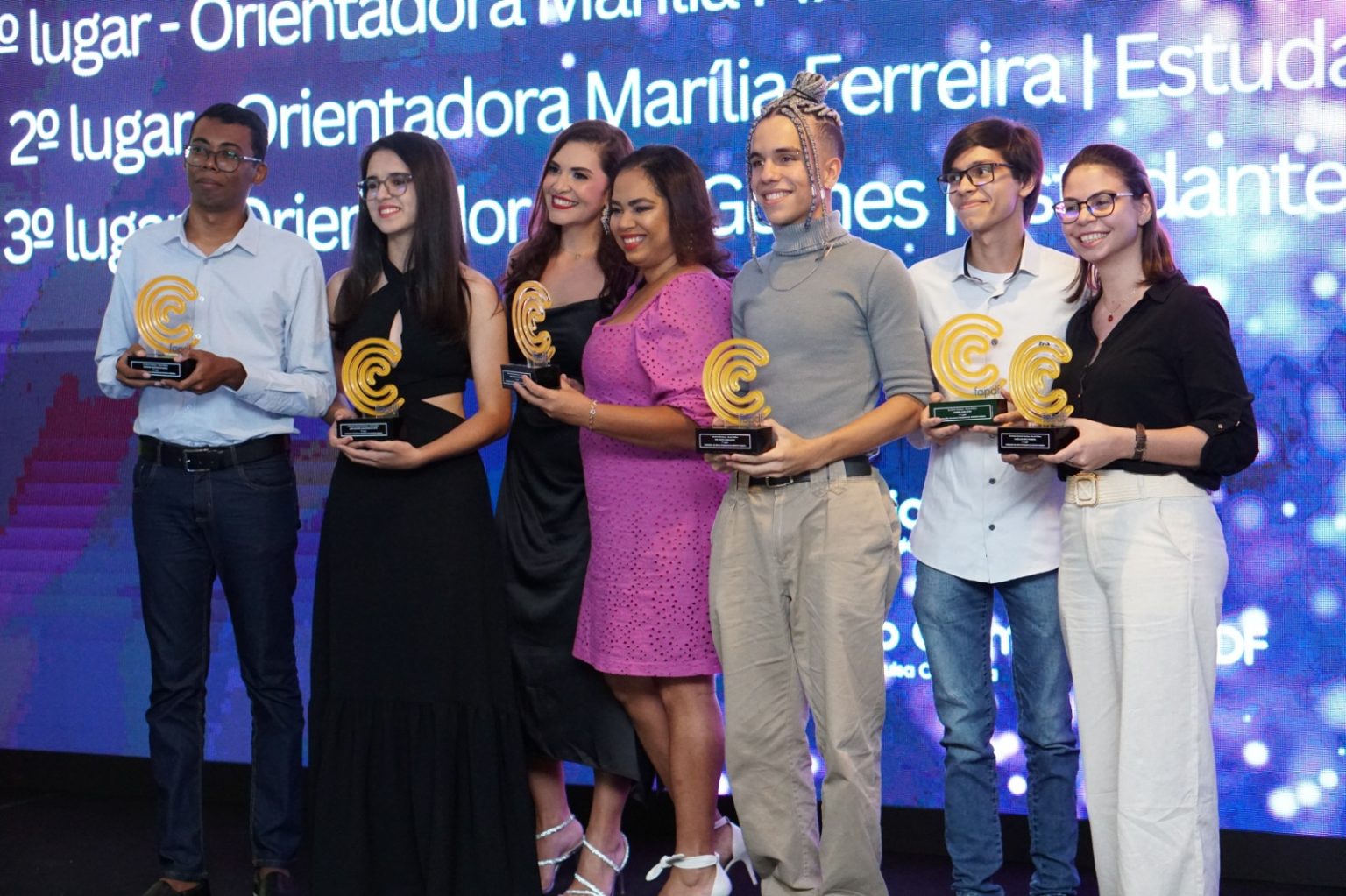 imagens de iuri costa cavalcante que ganhou o premio fapdf quando estudava no cemi do gama. foto divulgacao fapdf 2 1536x1023