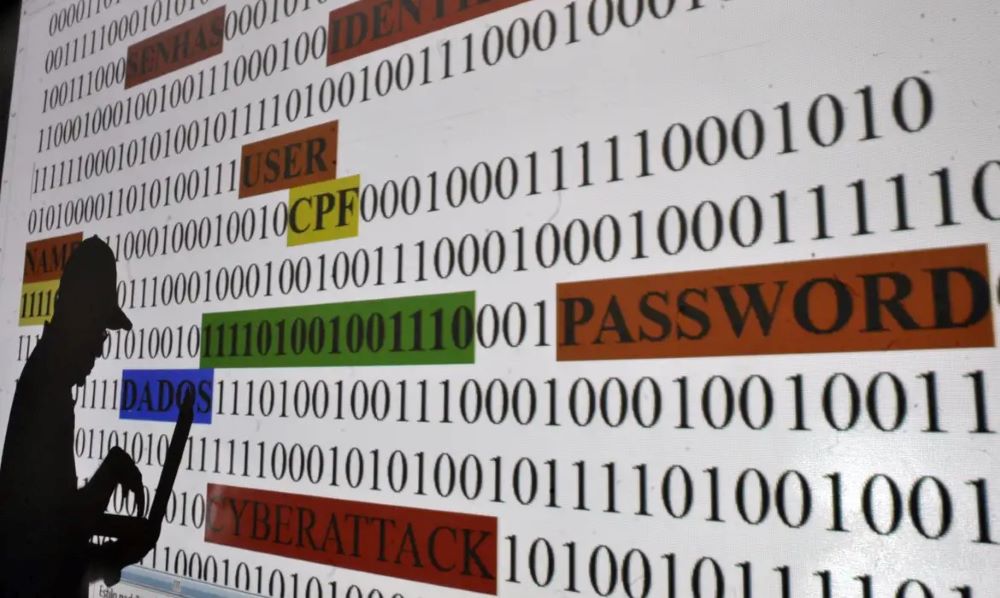 8335fe1e d709 4e8b 8c3c 678c3aa13795