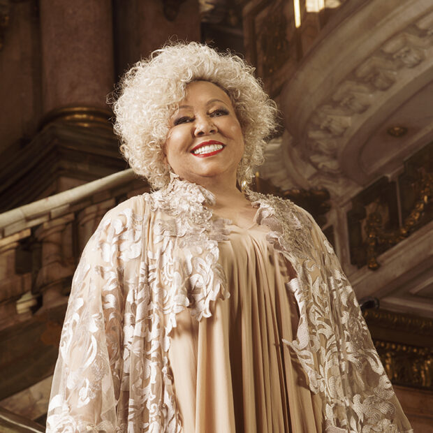 alcione 50 anos 04 por vinicius mochizuki