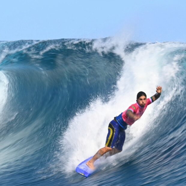 surfing oly paris 2024