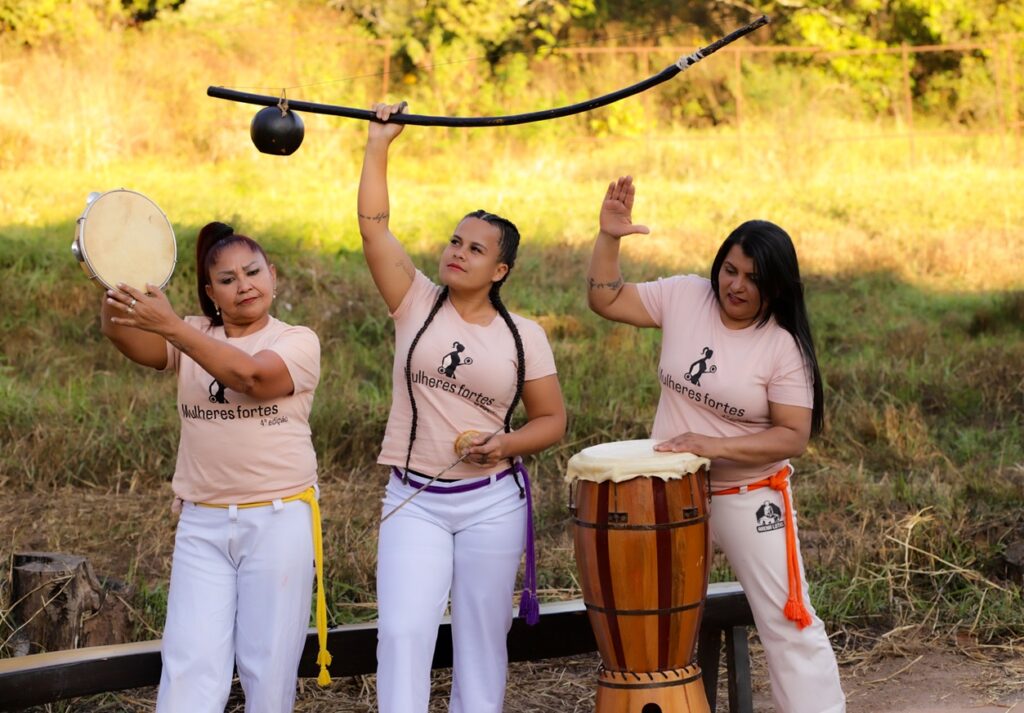 mulheres fortes elisete pereira, professora kekel e arte educadora cigana foto divulgação