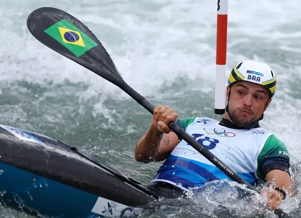 pepe goncalves na canoagem slalom da olimpiada de paris 112420 800x450