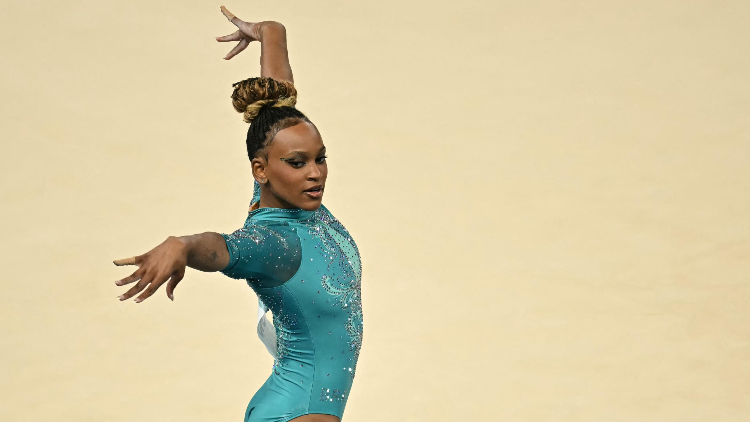 rebeca andrade ginastica artistica paris 2024 jogos olimpicos scaled