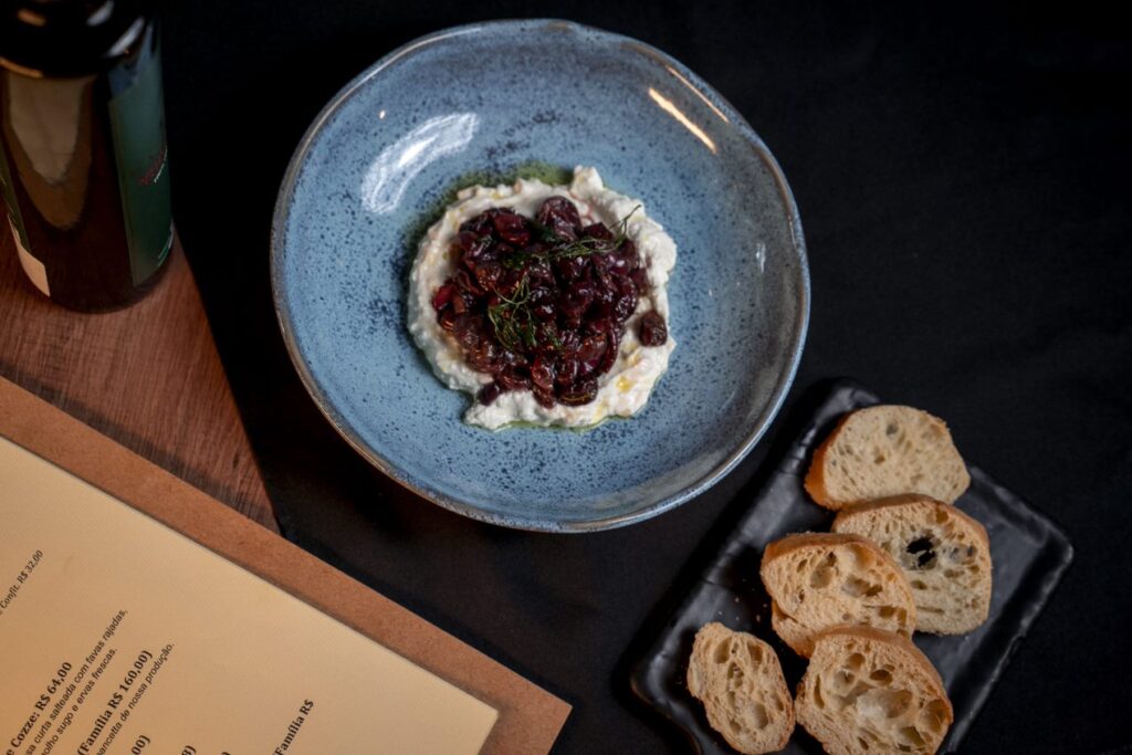 Caponata de Tofu, da Bottega Mia. Crédito: Agência Retângulo