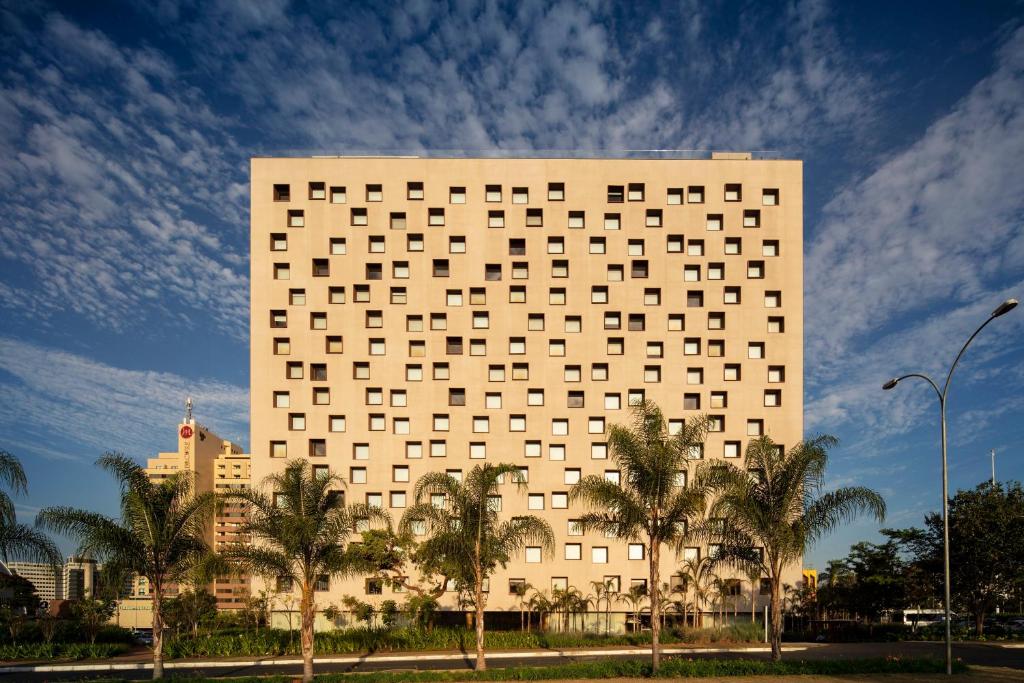b hotel