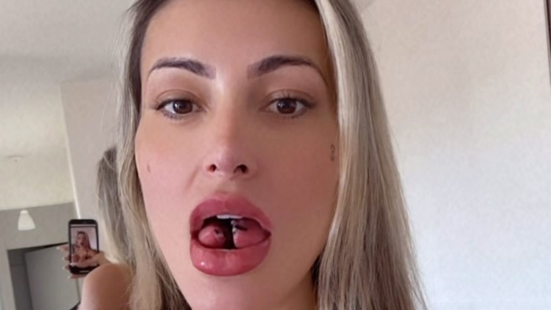andressa urach25