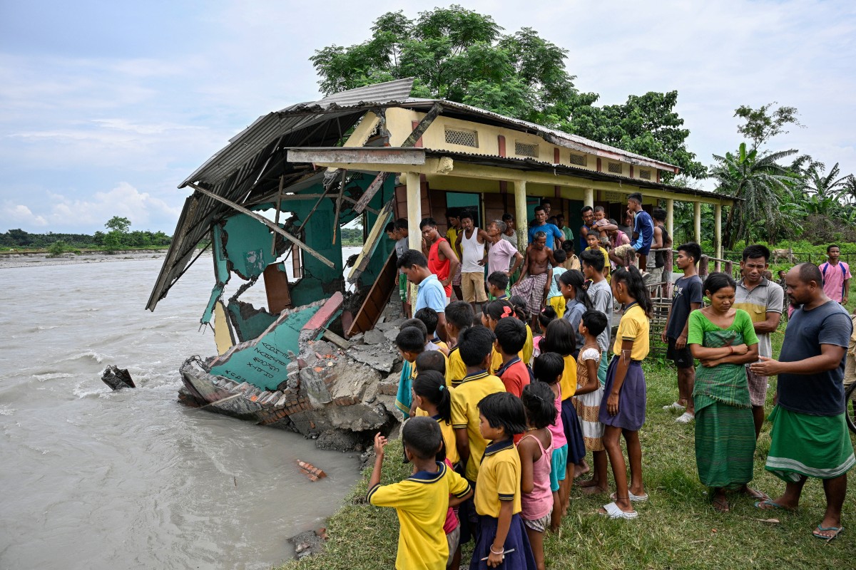 india weather flood erosion